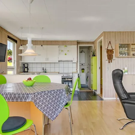 Jenvold - 300m To The Fjord By Interhome *